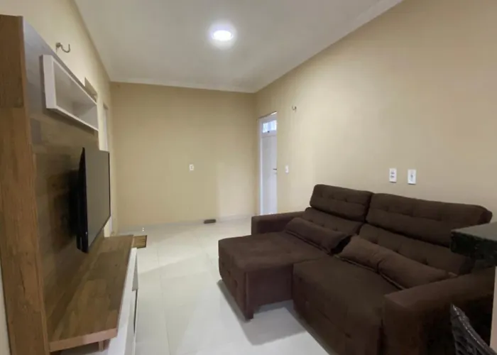 Apartamento Mobiliado Com 2 Quartos, Estacionamento Gratuito